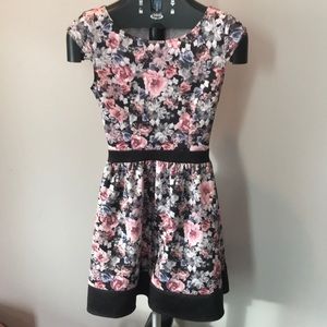 Floral print dress